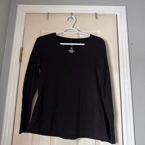 St. John's Bay Black Long Sleeve Tee